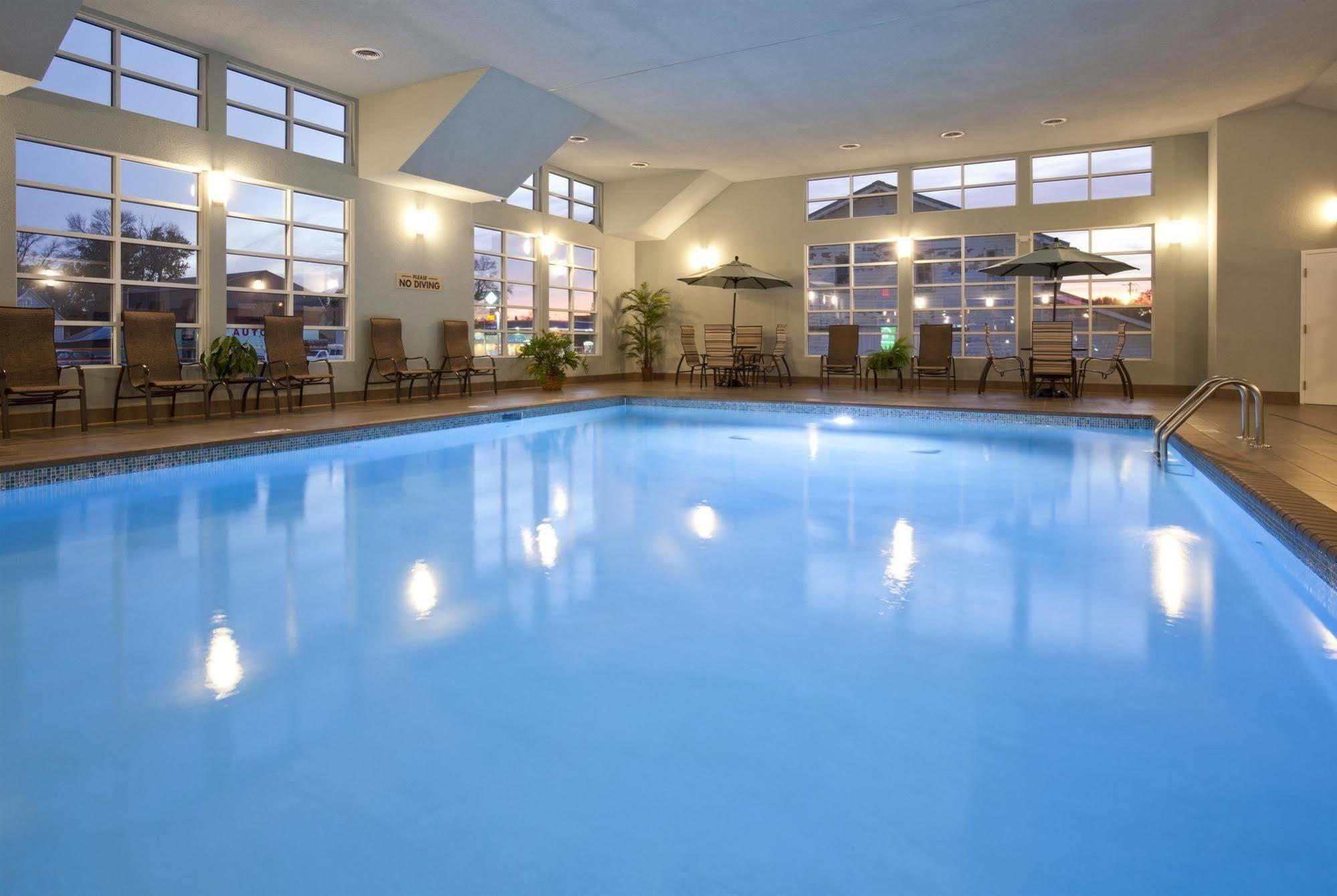Grandstay Hotel & Suites - Glenwood Zewnętrze zdjęcie